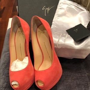 GIUSEPPE ZANOTTI Sharon 105 suede platform pumps